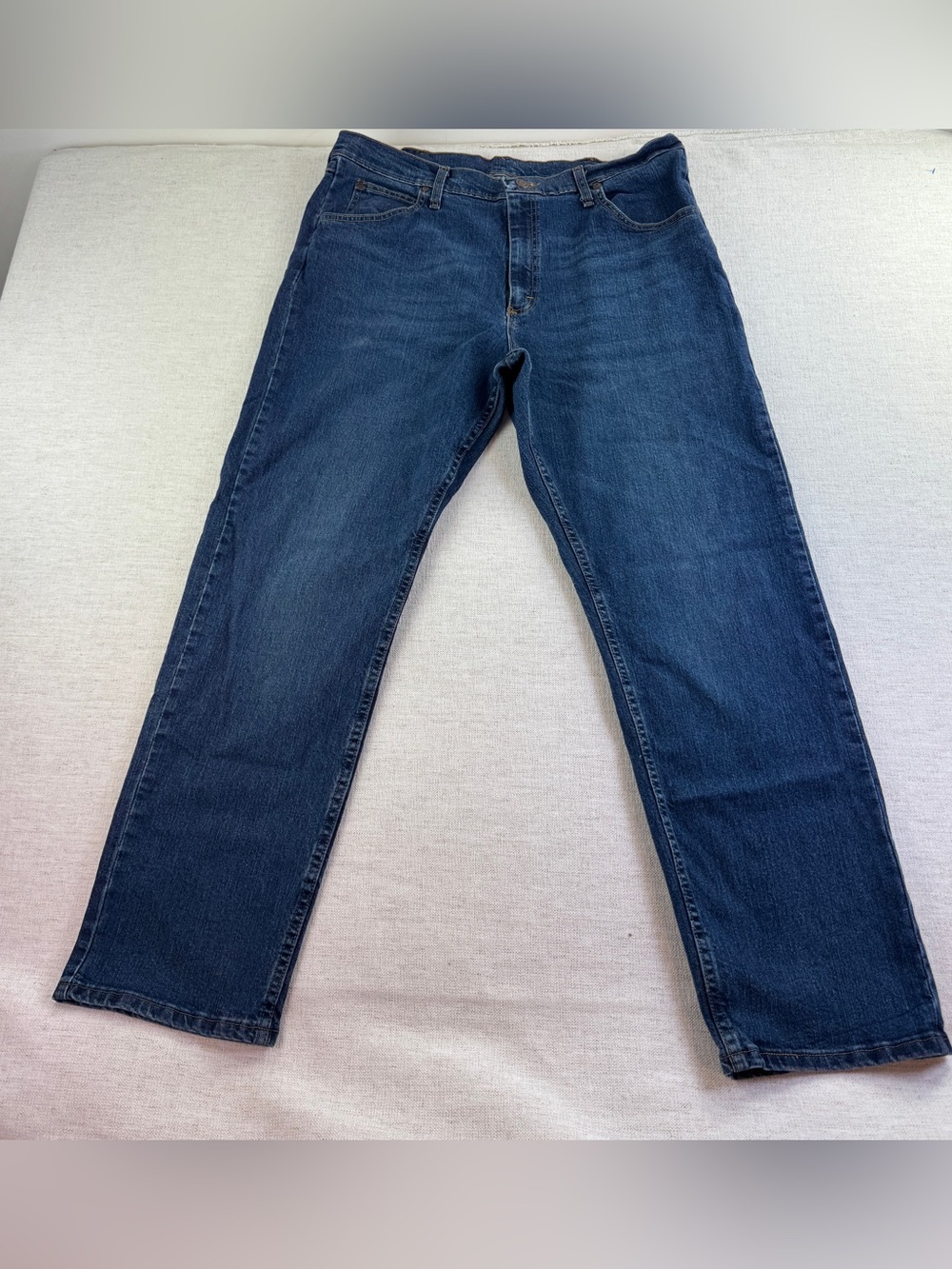 Wrangler Men's 36x32 Straight Jeans in Dark Blue Denim